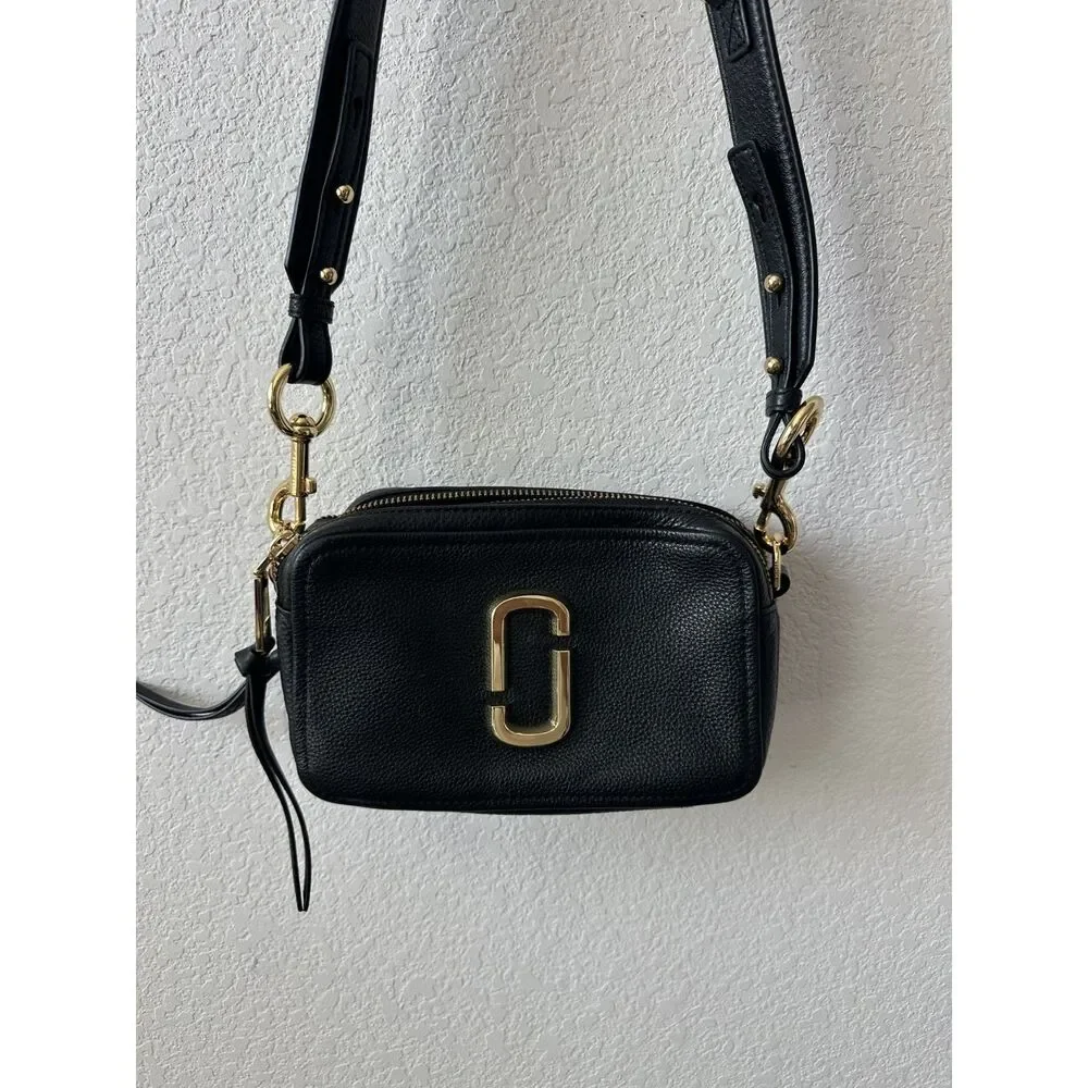 Marc Jacobs Supple Natural Grain Calfskin Softshot 21 Black Crossbody